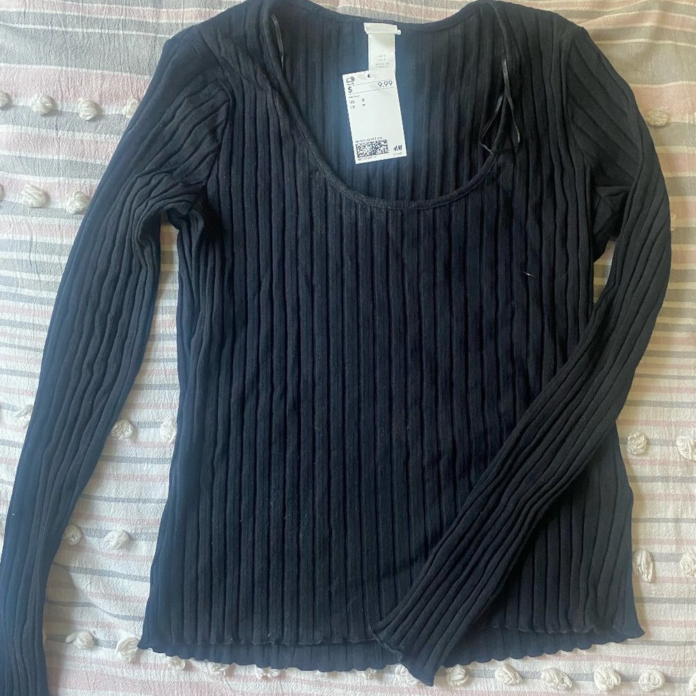 H&M Black Ribbed Long Sleeved Shirt